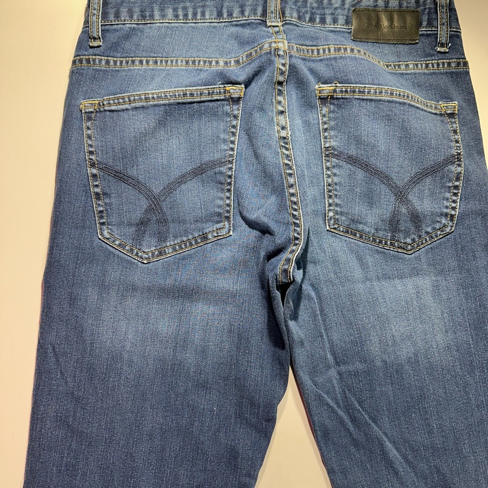 Calvin Klein women’s size 32/34 straight leg denim jeans - Picture 4 of 9